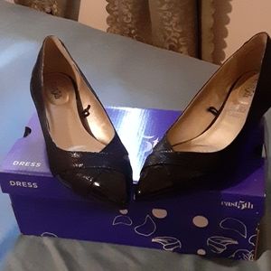 EAST FIFTH GIRLS DRESS SHOES